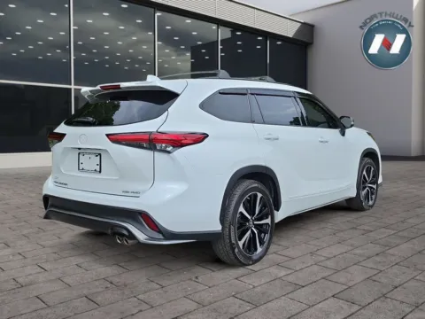 More photos of 2022 Toyota Highlander XSE at Northway Automotive of Newton NJ, NJ