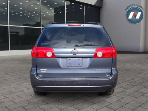More photos of 2007 Toyota Sienna LE at Northway Automotive of Newton NJ, NJ