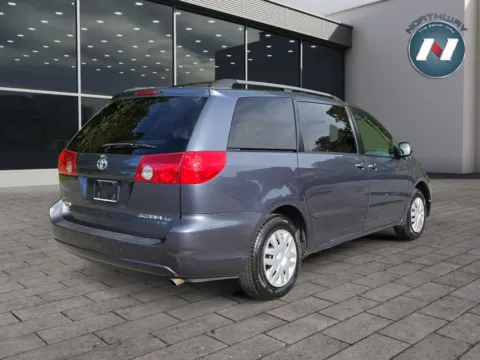 More photos of 2007 Toyota Sienna LE at Northway Automotive of Newton NJ, NJ