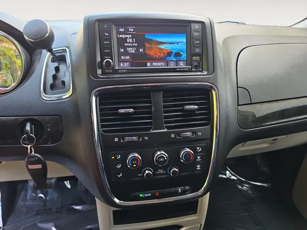 2019 Dodge Grand Caravan SE - Photo 11