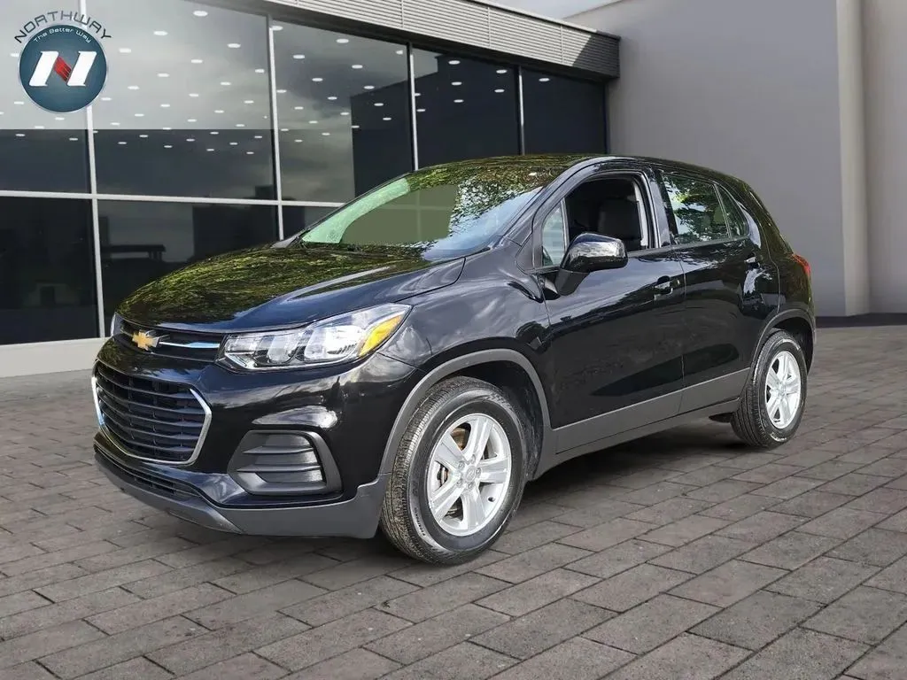 2019 Chevrolet Trax LS's photo
