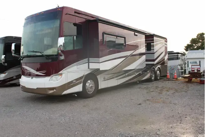 Photos of 2016 Tiffin 45 OPP Bus 605 for sale in Belmont, MS at Belmont RV Sales
