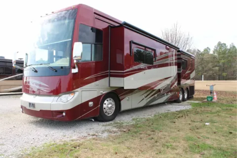 Photos of 2014 Tiffin 45LP for sale in Belmont, MS at Belmont RV Sales