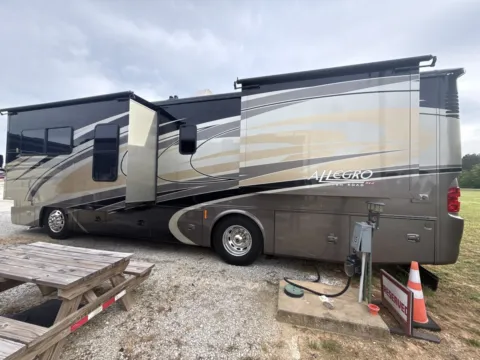 More photos of 2015 Allegro Red 33 AA at Belmont RV Sales, MS