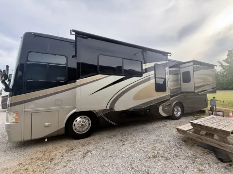 More photos of 2015 Allegro Red 33 AA at Belmont RV Sales, MS