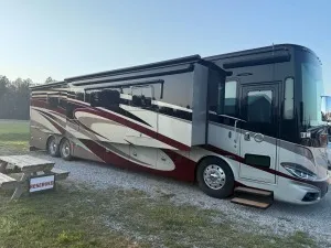Photos of 2018 Phaeton 44 OH Phaeton for sale in Belmont, MS at Belmont RV Sales