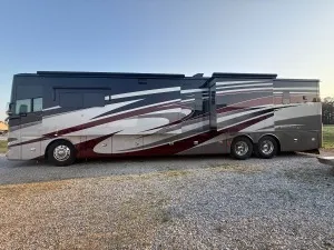 Another view of 2018 Phaeton 44 OH Phaeton for sale in Belmont, MS at Belmont RV Sales