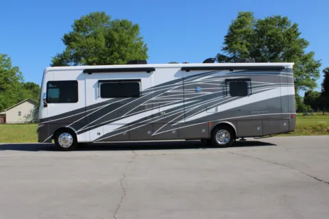 More photos of 2024 Ford 34 PA at Belmont RV Sales, MS