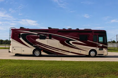More photos of 2015 Freightliner XCM Chassis at Belmont RV Sales, MS