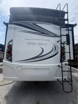More photos of 2018 Ford Tiffin 34 PA at Belmont RV Sales, MS