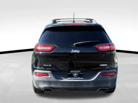 More photos of 2017 Jeep Cherokee Latitude Sport Utility 4D at Norco Autoland, CA