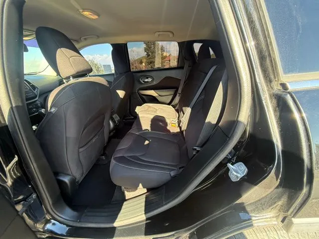 2017 Jeep Cherokee Latitude - Photo 13