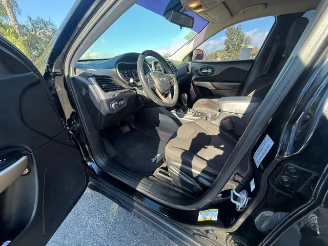 2017 Jeep Cherokee Latitude - Photo 9