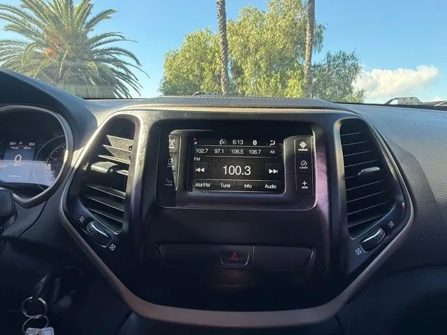 2017 Jeep Cherokee Latitude - Photo 23