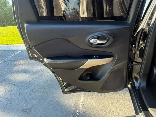 2017 Jeep Cherokee Latitude - Photo 12