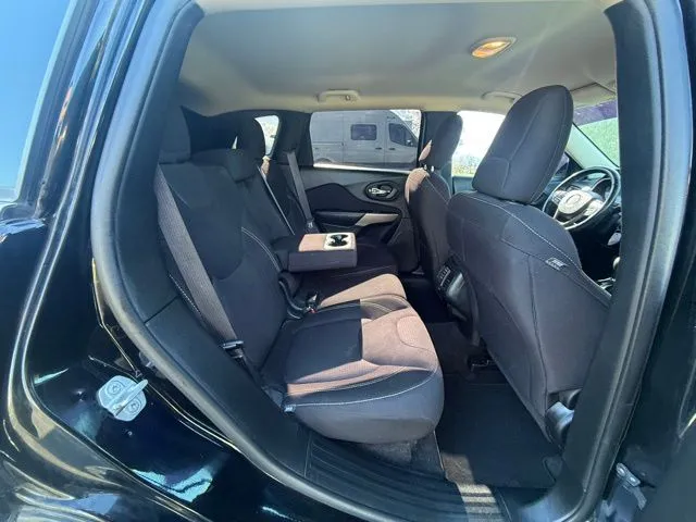 2017 Jeep Cherokee Latitude - Photo 15