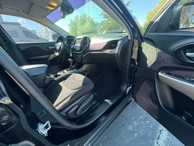 2017 Jeep Cherokee Latitude - Photo 11
