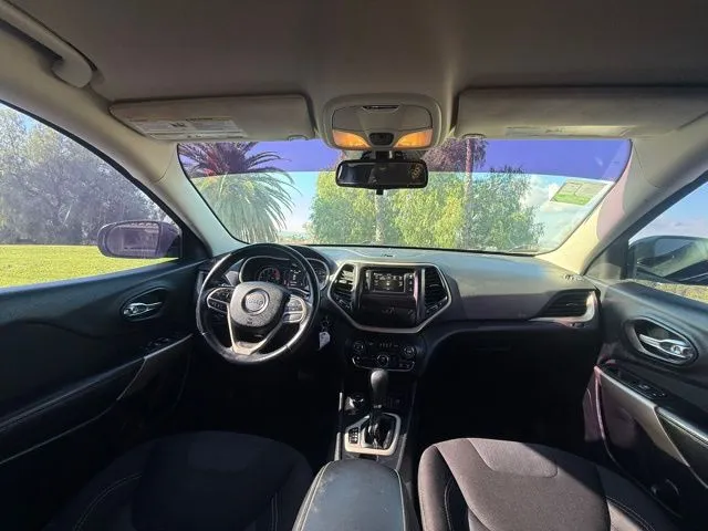 2017 Jeep Cherokee Latitude - Photo 16