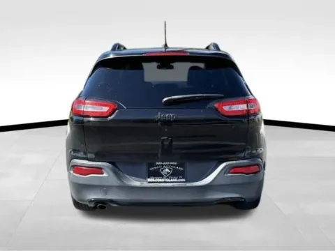 More photos of 2017 Jeep Cherokee Limited Sport Utility 4D at Norco Autoland, CA