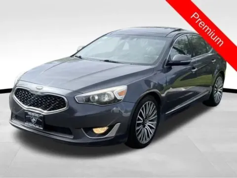 Another view of 2014 Kia Cadenza Premium Sedan 4D for sale in Norco, CA at Norco Autoland