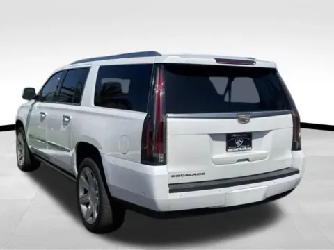 More photos of 2018 Cadillac Escalade ESV Premium Luxury Sport Utility 4D at Norco Autoland, CA