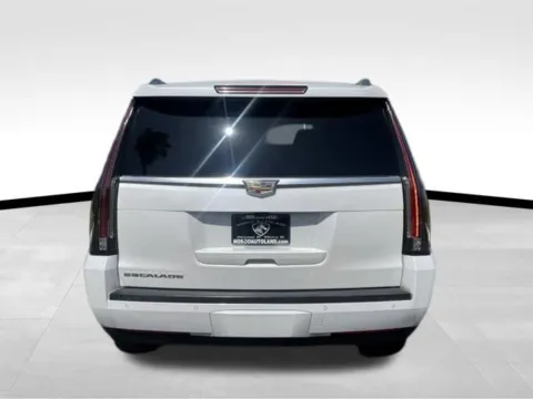 More photos of 2018 Cadillac Escalade ESV Premium at Norco Autoland, CA