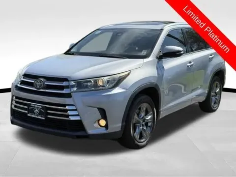 Another view of 2017 Toyota Highlander Limited Platinum Sport Utility 4D for sale in Norco, CA at Norco Autoland