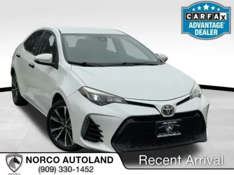 White 2018 Toyota Corolla SE Sedan 4D for sale in Norco, CA