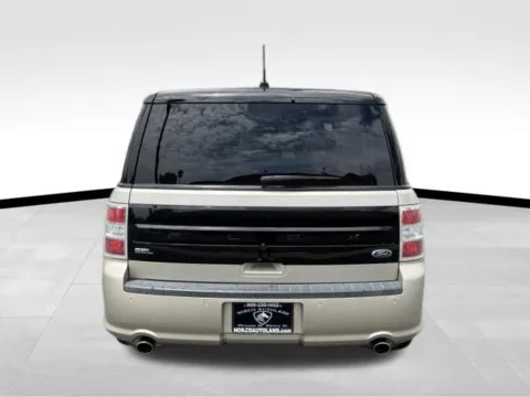 More photos of 2018 Ford Flex SEL at Norco Autoland, CA