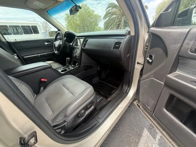 Photo 11