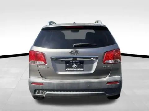 More photos of 2011 Kia Sorento EX Sport Utility 4D at Norco Autoland, CA