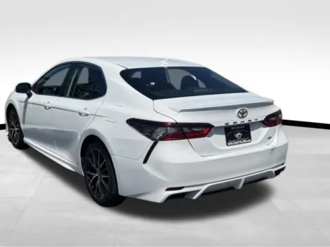 More photos of 2021 Toyota Camry SE at Norco Autoland, CA