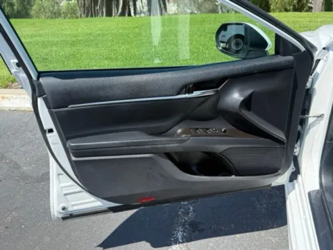 More photos of 2021 Toyota Camry SE at Norco Autoland, CA