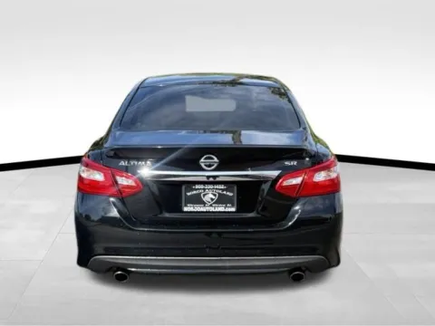 More photos of 2016 Nissan Altima 2.5 SR at Norco Autoland, CA