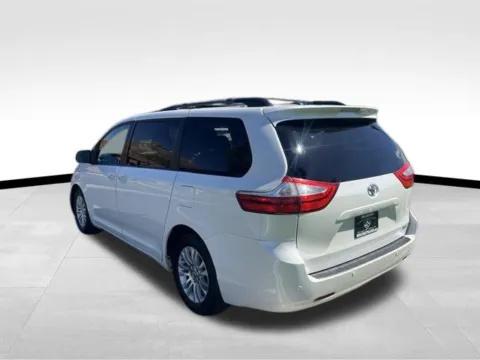 More photos of 2015 Toyota Sienna XLE at Norco Autoland, CA