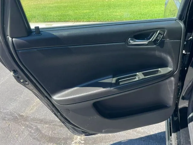 2012 Chevrolet Impala 1FL - Photo 11