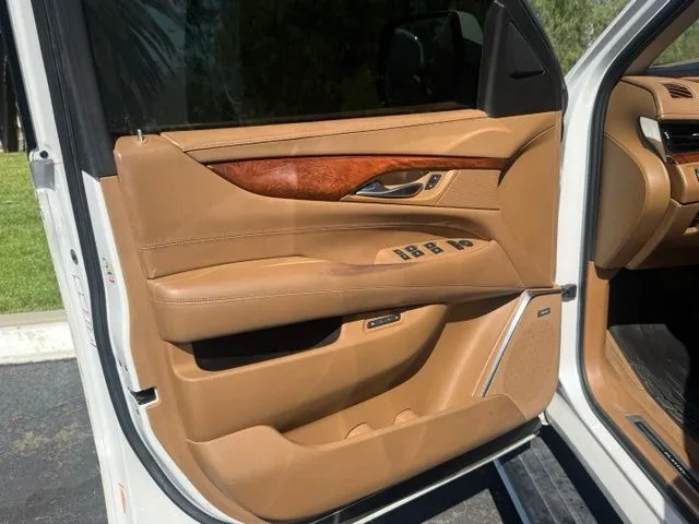 2016 Cadillac Escalade Platinum - Photo 8
