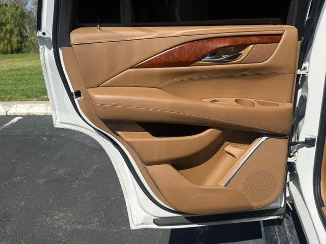2016 Cadillac Escalade Platinum - Photo 12