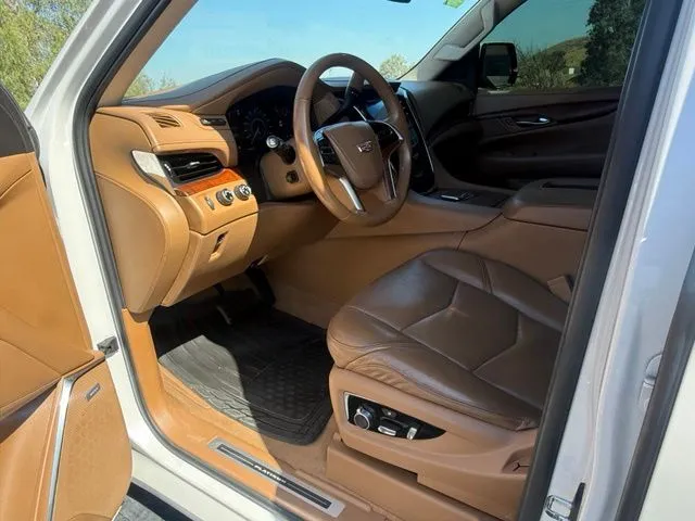 2016 Cadillac Escalade Platinum - Photo 9
