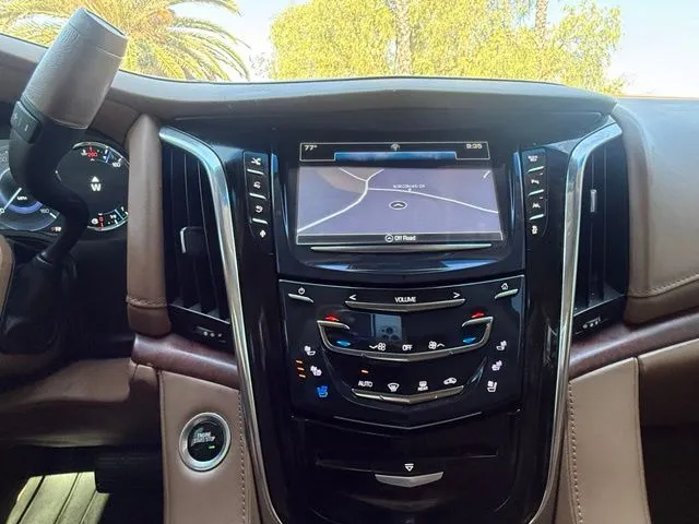 2016 Cadillac Escalade Platinum - Photo 30