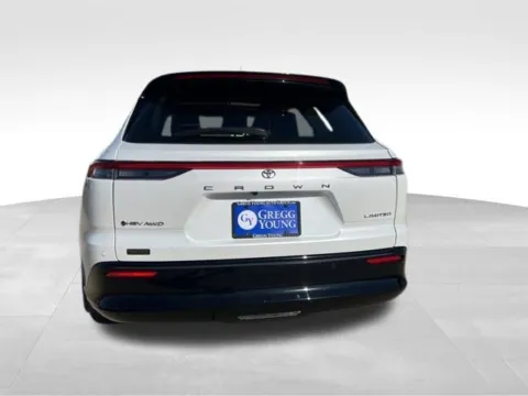 More photos of 2025 Toyota Crown Signia Limited at Gregg Young Toyota of Ottumwa, IA