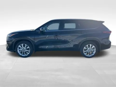 Photos of 2026 Toyota Highlander for sale in Ottumwa, IA at Gregg Young Toyota of Ottumwa