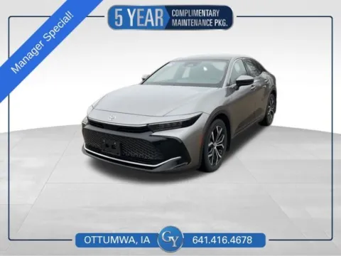 Gray 2023 Toyota Crown Limited for sale in Ottumwa, IA