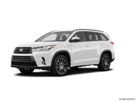 White 2018 Toyota Highlander SE for sale in Ottumwa, IA