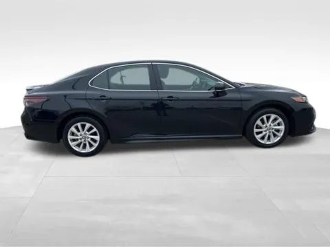 More photos of 2024 Toyota Camry SE at Gregg Young Toyota of Ottumwa, IA