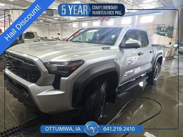 Black 2026 Toyota Tacoma Hybrid for sale in Ottumwa, IA
