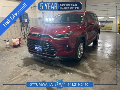 Black 2026 Toyota Grand Highlander for sale in Ottumwa, IA
