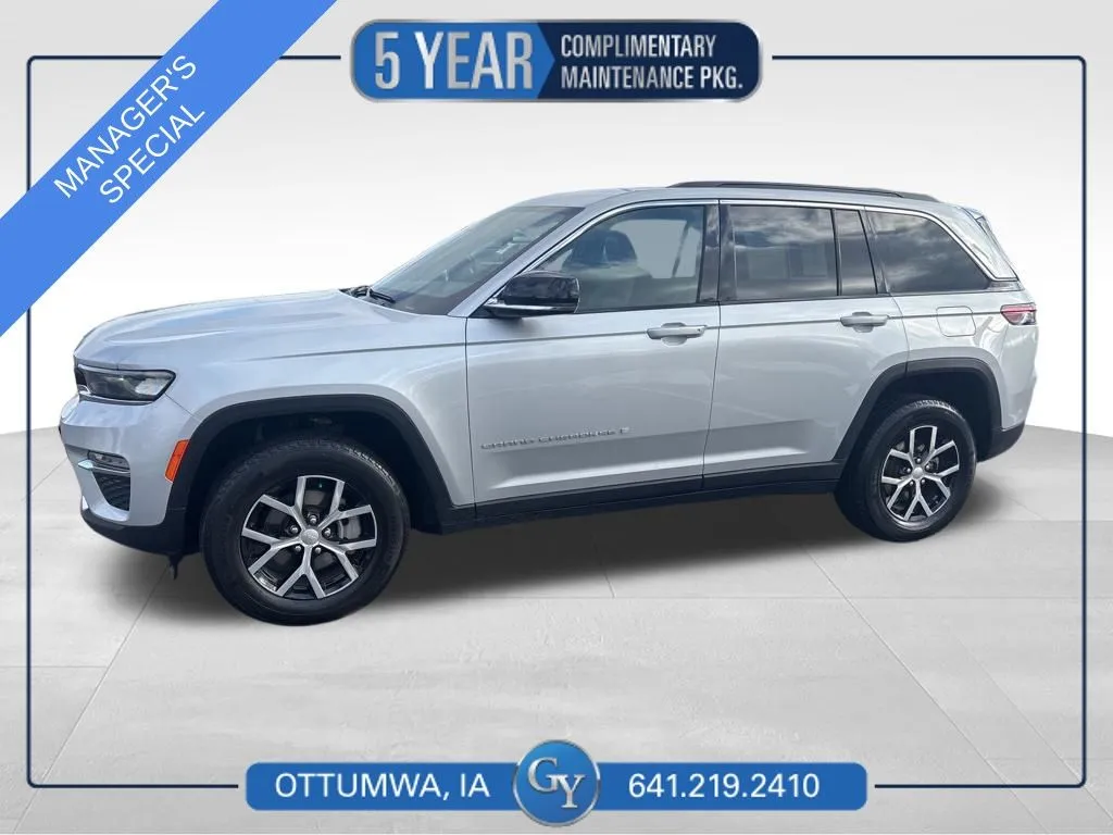 Silver 2024 Jeep Grand Cherokee Limited for sale in Ottumwa, IA