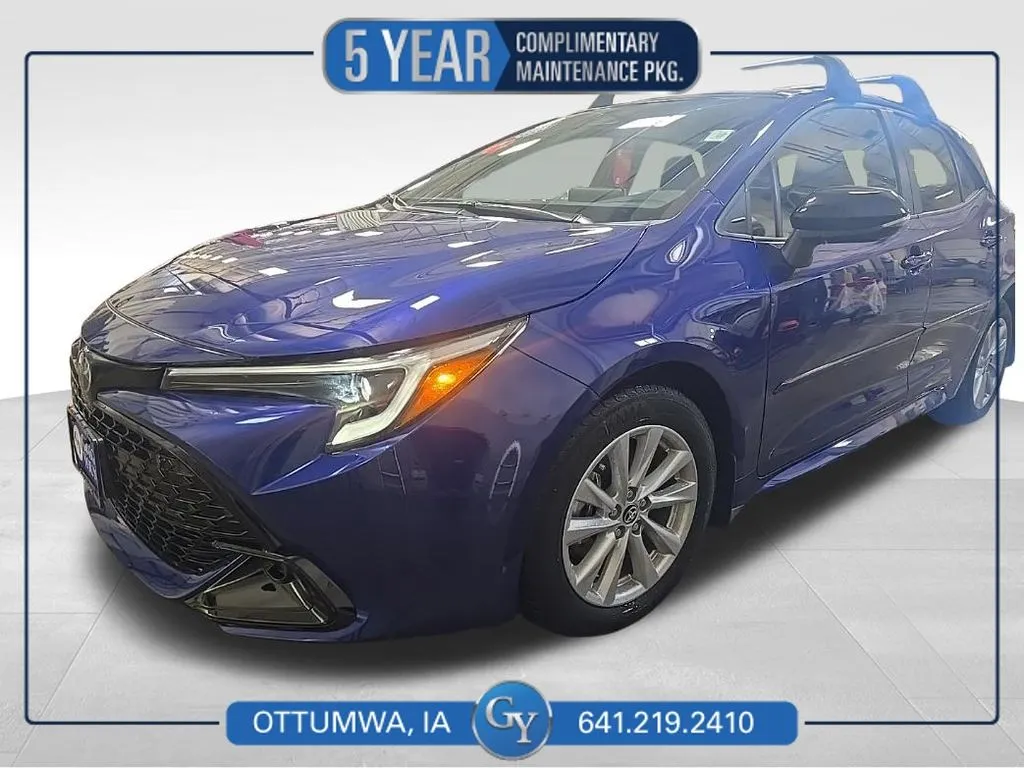 Black 2026 Toyota Corolla Hatchback SE for sale in Ottumwa, IA