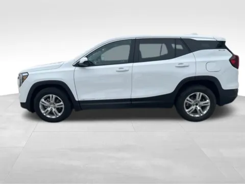 More photos of 2024 GMC Terrain SLE at Gregg Young Toyota of Ottumwa, IA